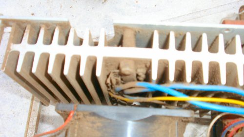 06_Spannungsregler-IS_500.jpg 06_Spannungsregler-IS_500.jpg