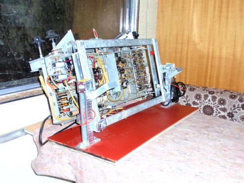 06_Chassis_links_hochgeklappt_500.jpg